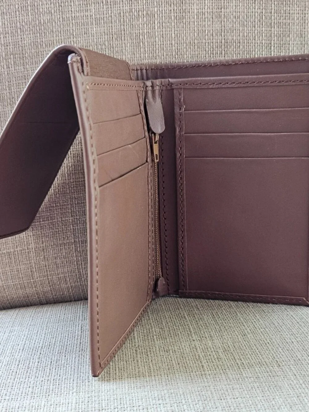 Genuine Leather Card Holder Multiple Compartments Brown Bifold Unisex Wallet
